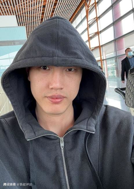 挠脚心vk 冰小白